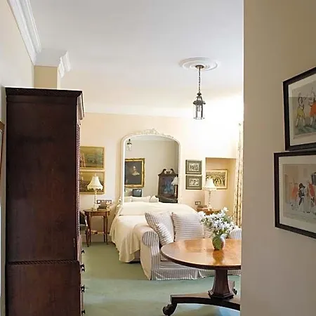 Rosleague Manor Отель